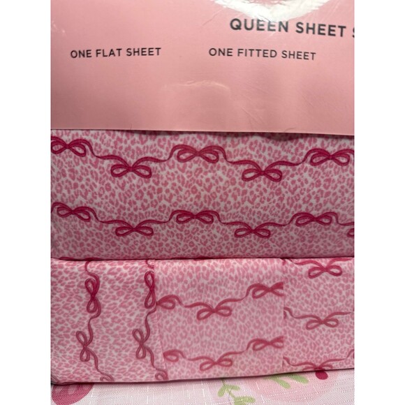 Juicy Couture Pink Bow Sheets, Queen - Picture 3 of 4